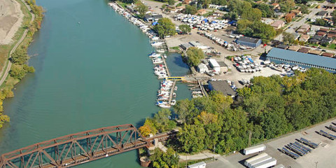 Riley's Marina