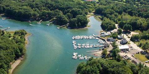 BGs Boat House Restaurant and Marina