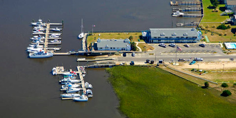 Blue Water Point Motel & Marina