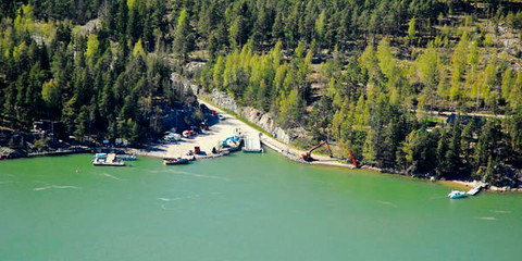 Baroesund Baroelandet Harbour