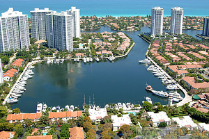 Loggerhead Marina Aventura