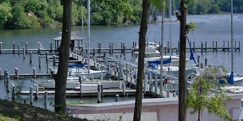 Vera’s White Sands Marina