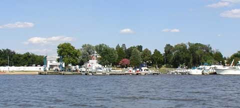 Rolph’s Wharf Marina