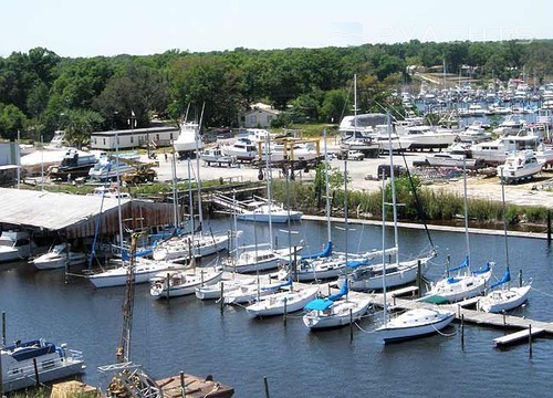 Pelicans Perch Marina & Boatyard