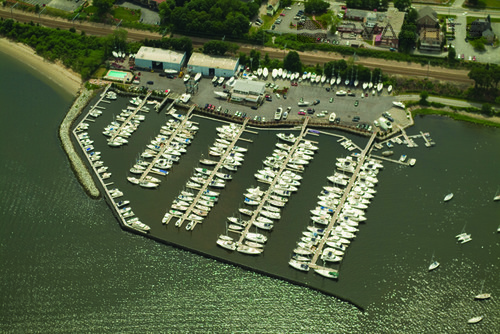 Brewer Yacht Yard at Cowessett