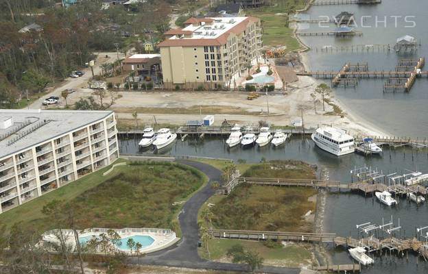 Hudson Marina