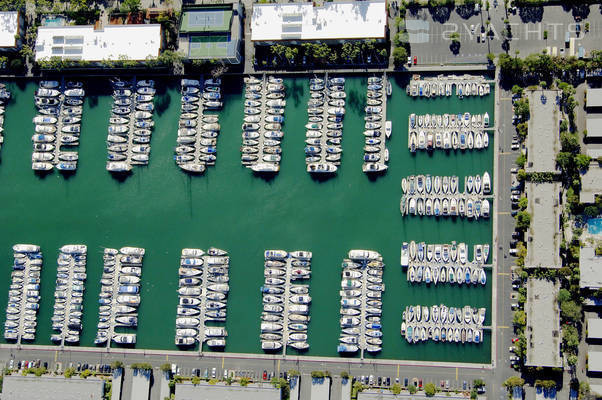 Bar Harbor Apts and Marina