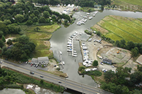 Bayliner Boat Center