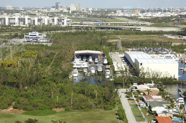 Marine Max East Florida Yacht Center