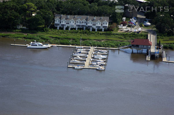 Hampton River Club Marina