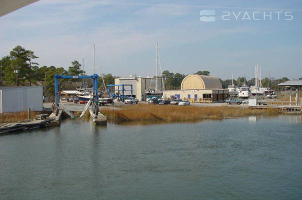 Hinckley Yacht Services - Savannah