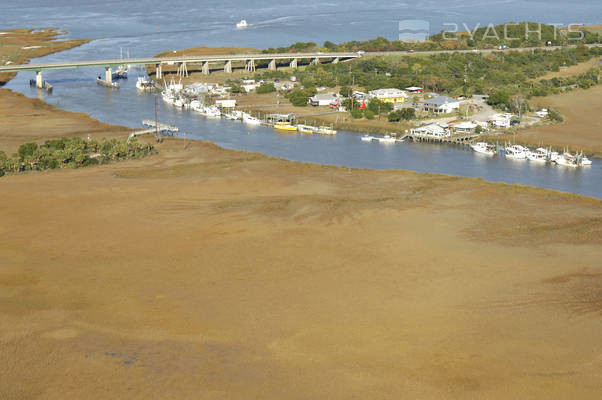 Lazaretto Creek Marina