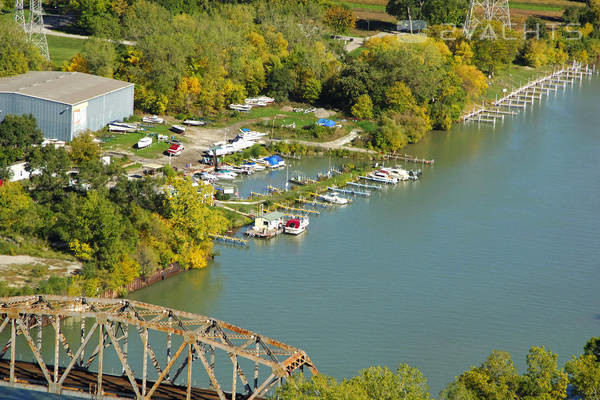 Skipper's Marina