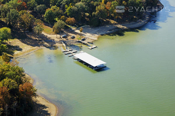 Cozy Cove Waterfront Resort