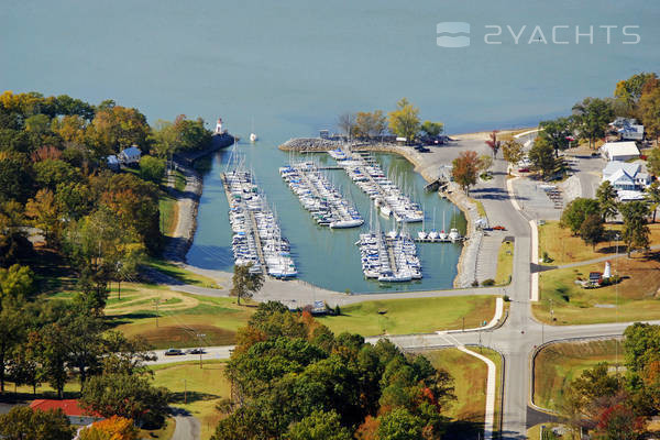 Lighthouse Landing Marina