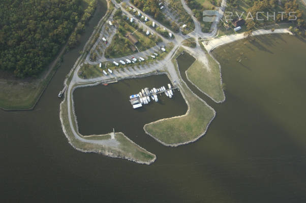 Lake End Park Marina