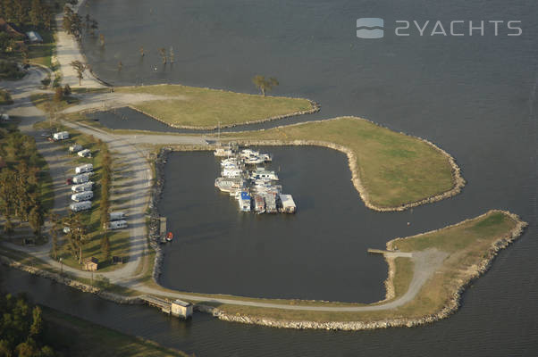 Lake End Park Marina