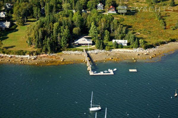 Center Harbor Yacht Club