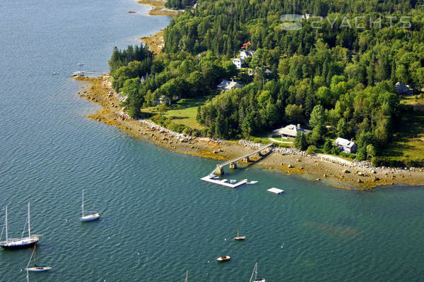 Center Harbor Yacht Club