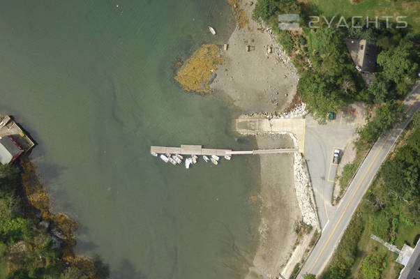 Buck's Harbor Town Dock