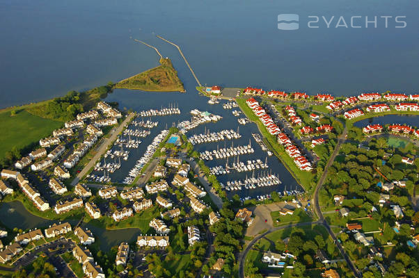 Castle Harbor Marina