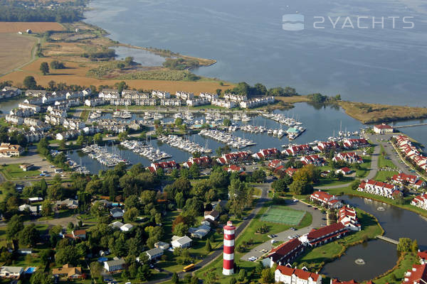 Castle Harbor Marina