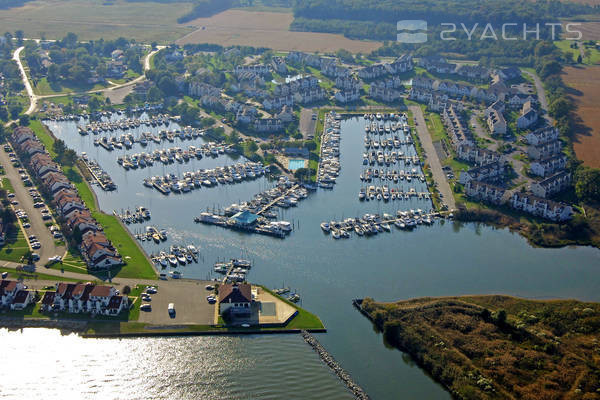 Castle Harbor Marina