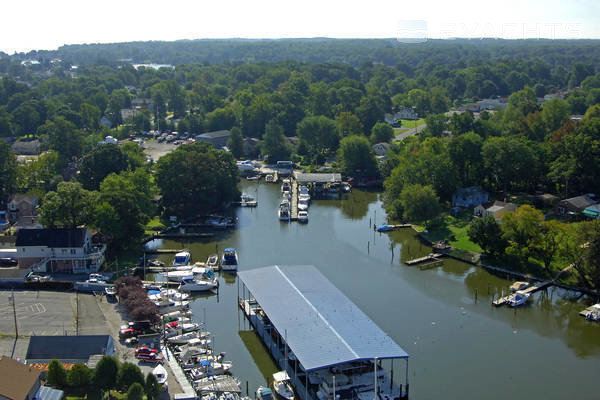 Deckelman's Boat Yard