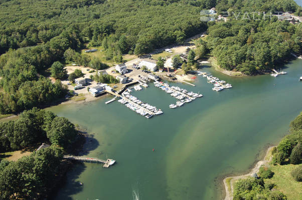 BGs Boat House Restaurant and Marina