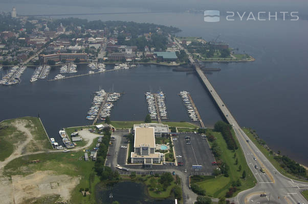 Bridge Pointe Marina