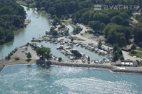 Chagrin Lagoons Yacht Club