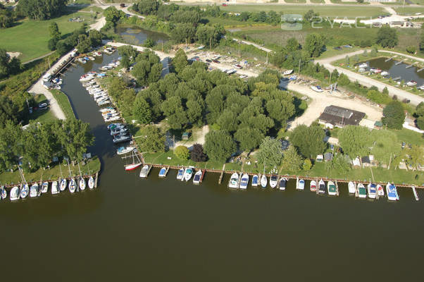 Fairport Harbor Yacht Club