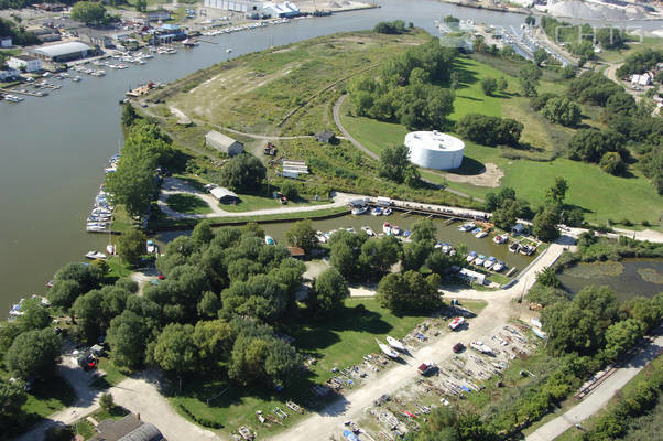 Fairport Harbor Yacht Club