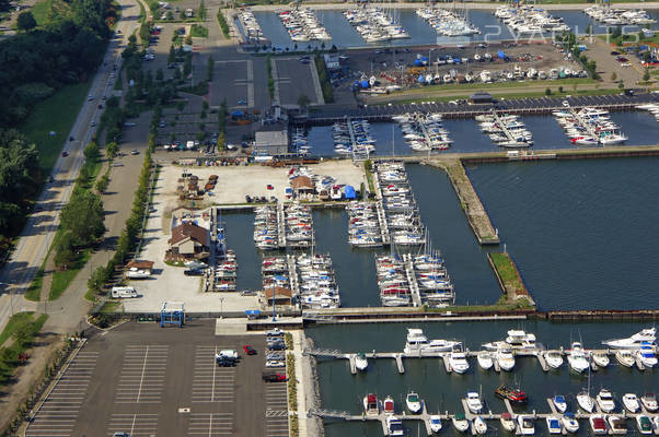 Commodore Perry Yacht Club