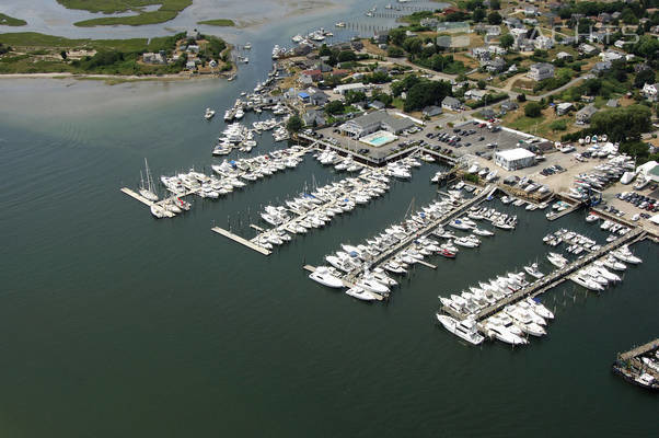 Belle Vue Yachting Center at Point Judith Marina