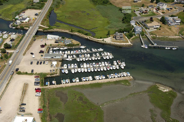 Lockwoods Marina