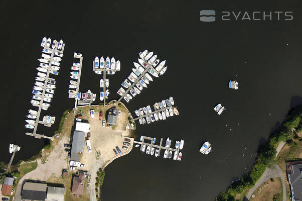 Grays Boat Yard