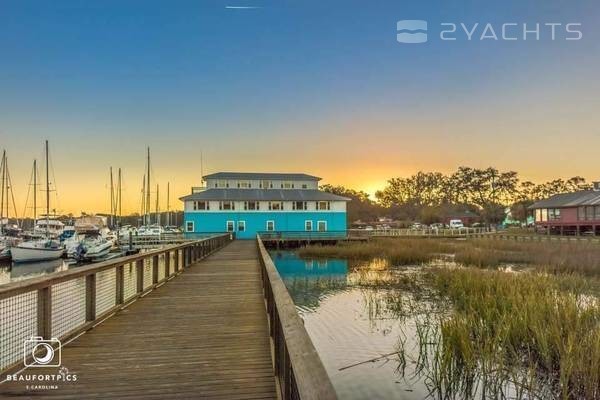 Lady's Island Marina