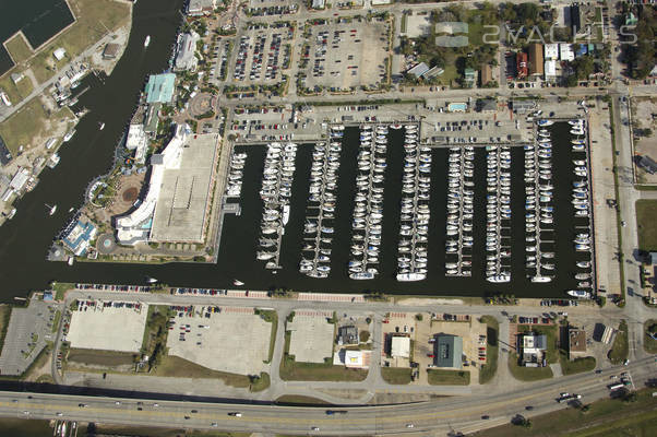 Kemah Boardwalk Marina