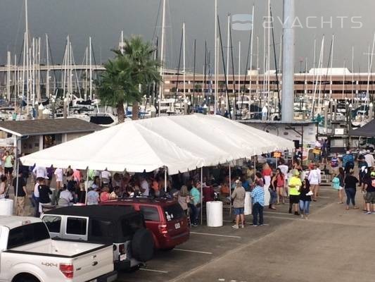 Kemah Boardwalk Marina