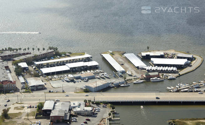 Clear Lake Marine Center