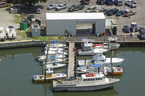 Bubbas Crab House and Marina