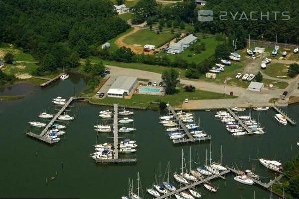 Crown Pointe Marina