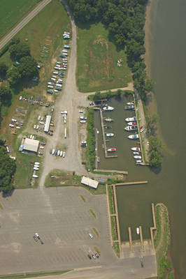 Kingsland Reach Marina