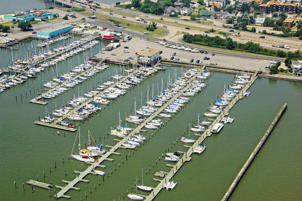 Willoughby Harbor Marina