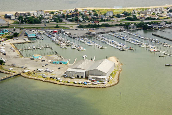 Willoughby Harbor Marina