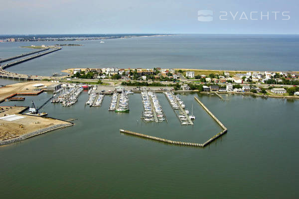 Willoughby Harbor Marina