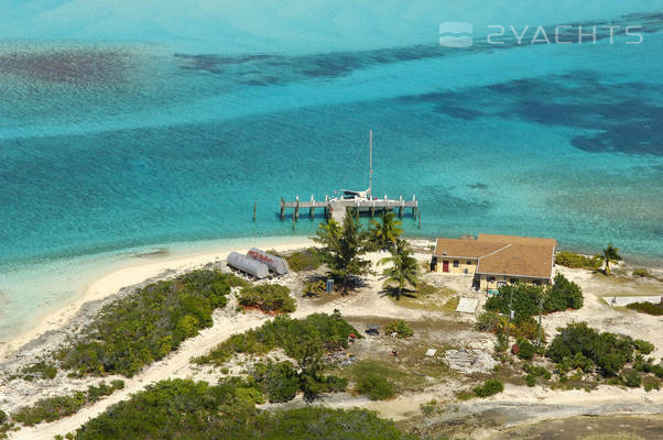 Farmers Cay Yacht Club & Marina