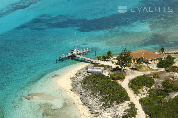 Farmers Cay Yacht Club & Marina