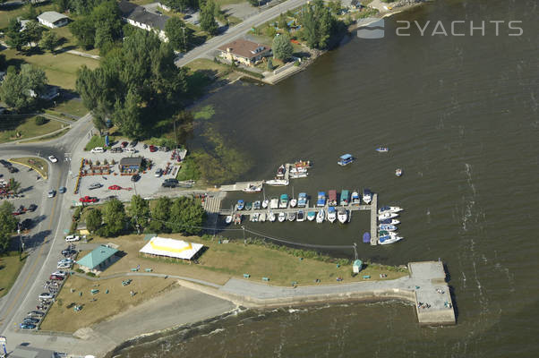 Venise-En-Quebec Marina